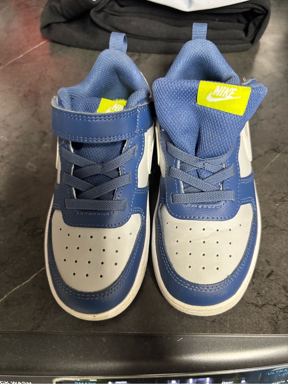 Nike Kids Blue and White Low-Top Sneakers with Neon Accent